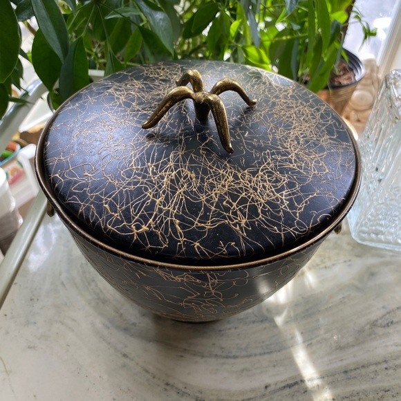 Mid Century 50’s Ice Bucket Black with Gold Threads Design Gold Handles - Picture 3 of 8